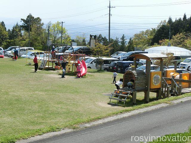 奈義　山の駅　公園